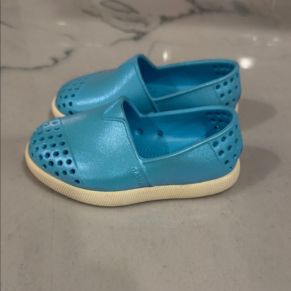 Native Kids Aqua Blue Water Shoes